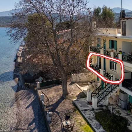 The Greek Getaway Apartment *